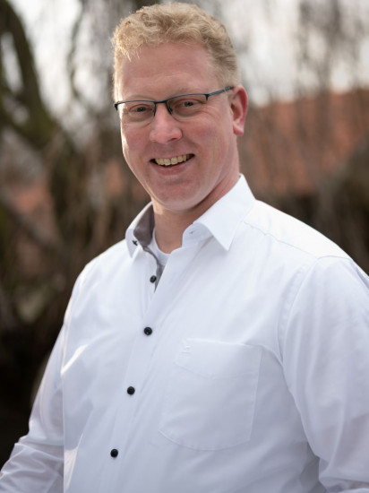 Stellvertretender Vorsitzender: Henrik Schlüter